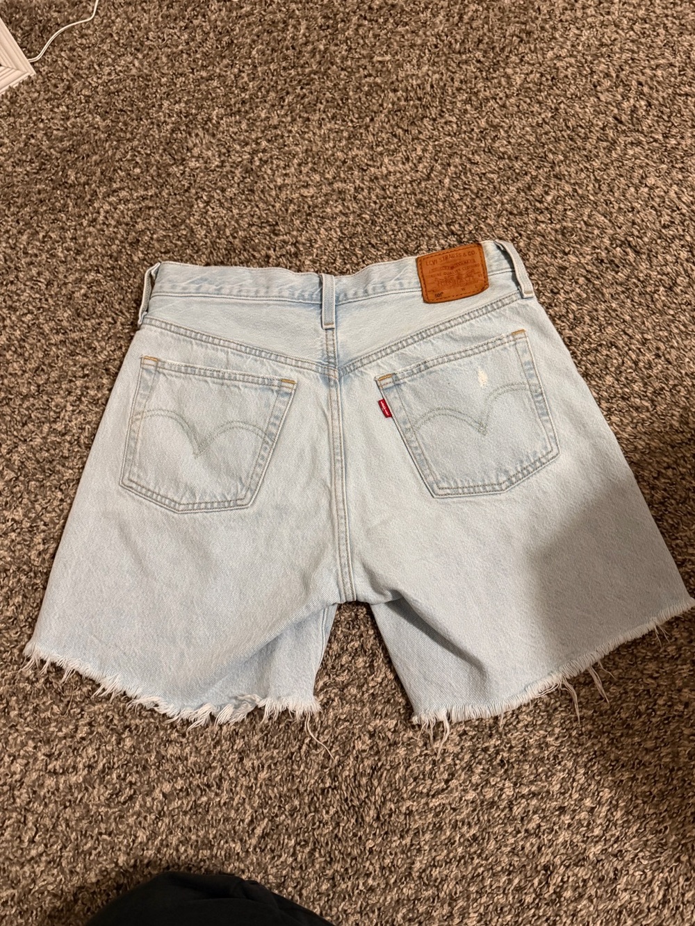 Levis 501 denim shorts - Picture 2 of 3